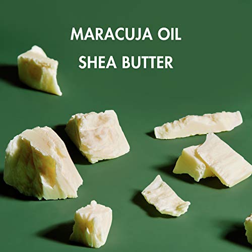 SheaMoisture Men Maracuja Oil and Shea Butter beard conditioning oil in a 41g bottle, designed to soften and nourish beards.